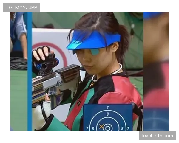 刷到杜丽在家做饭的片段，冠军气场配上高奢摆件，感觉人生差了两条街